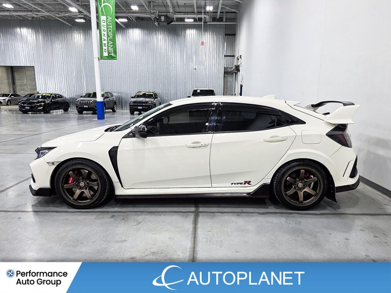 2018 Honda Civic Type R , Turbo, Navi, Back Up Cam, Recaro Seats, 306 HP Photo3