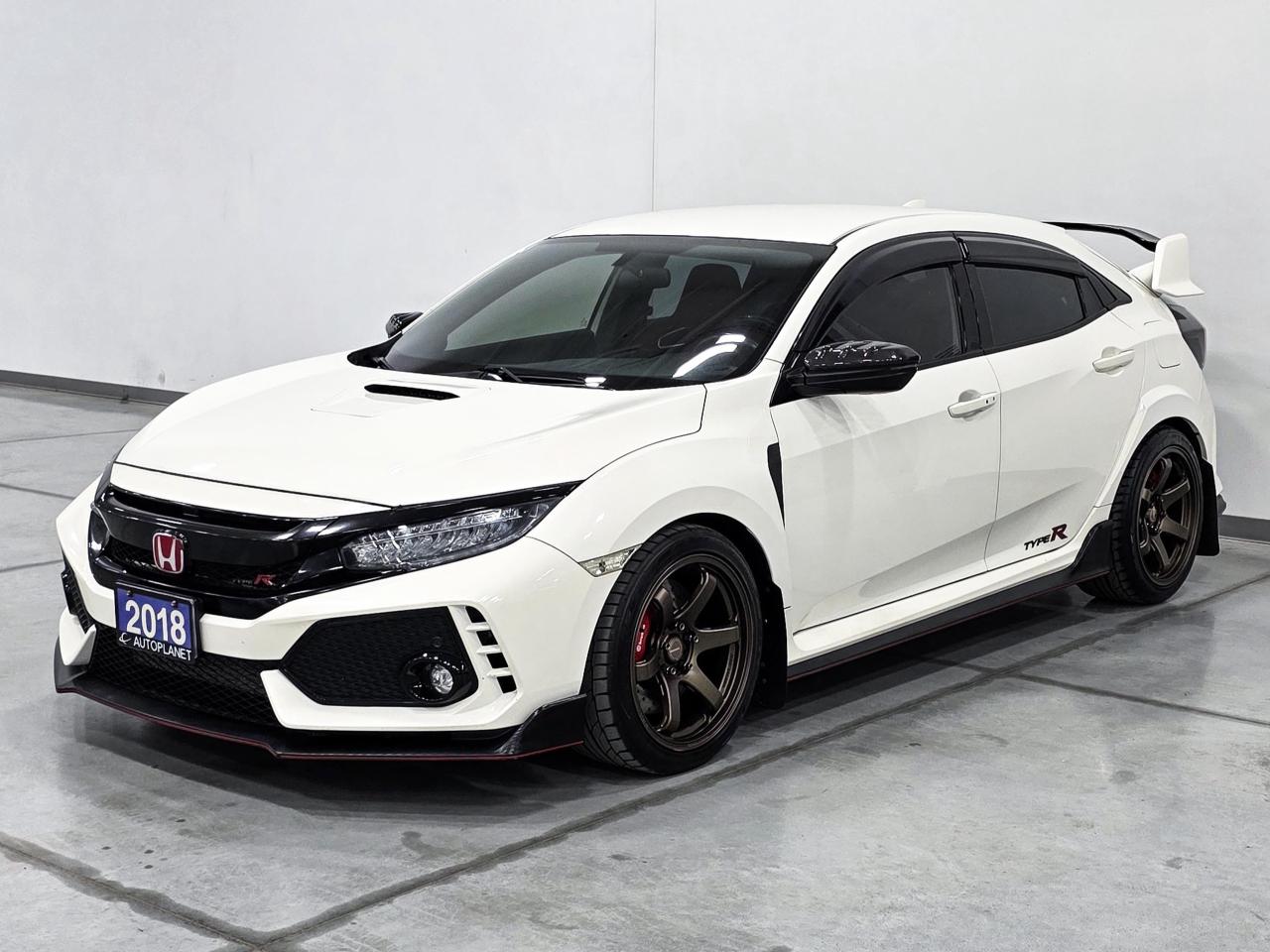 2018 Honda Civic Type R , Turbo, Navi, Back Up Cam, Recaro Seats, 306 HP Photo