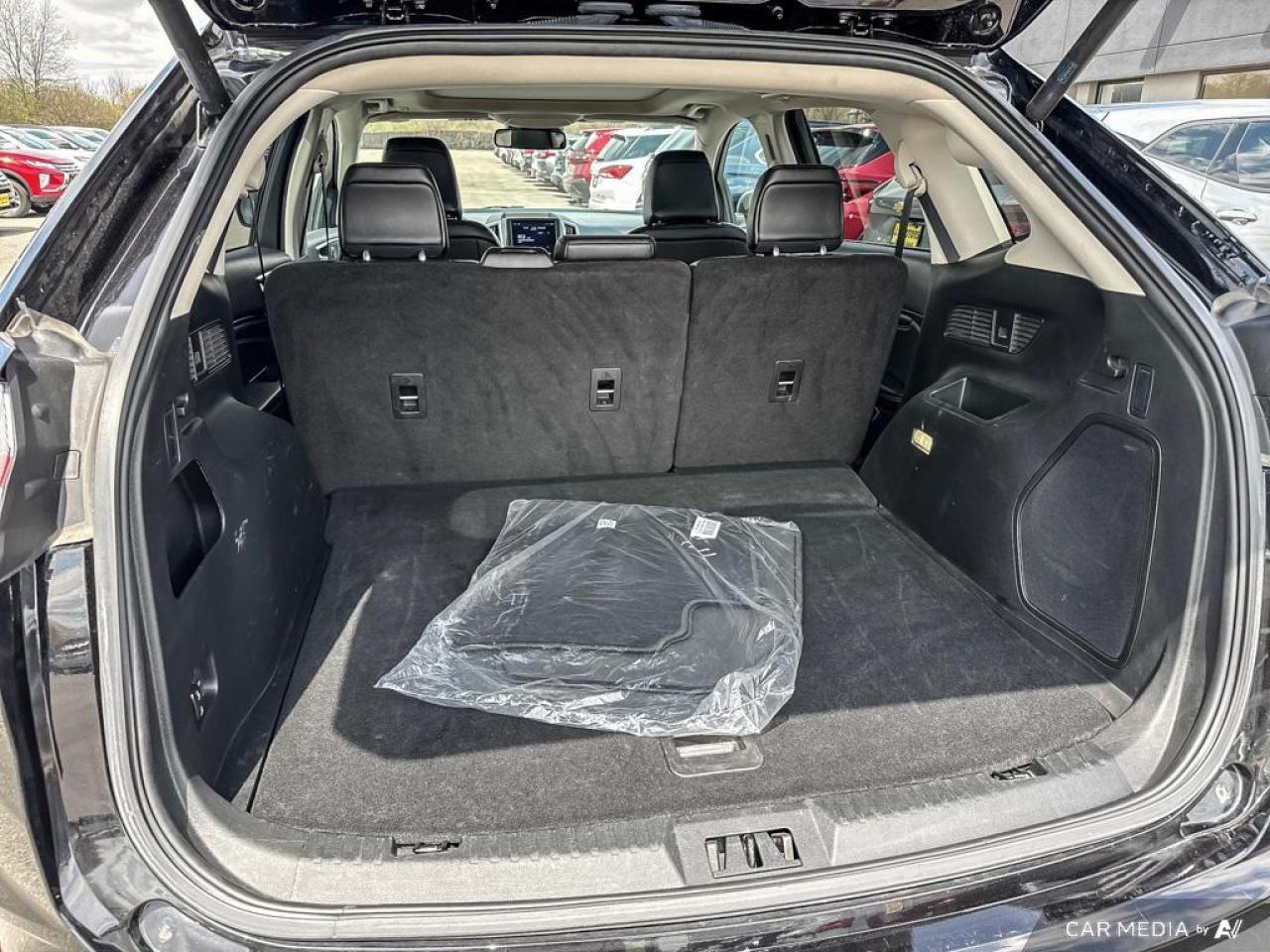 2023 Ford Edge Titanium BACKUP CAM   BLUETOOTH   HTD SEATS   KEYL Photo