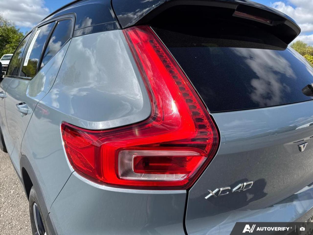 2021 Volvo XC40 T5 R-Design BACKUP CAM   BLUETOOTH   HTD SEATS   K Photo