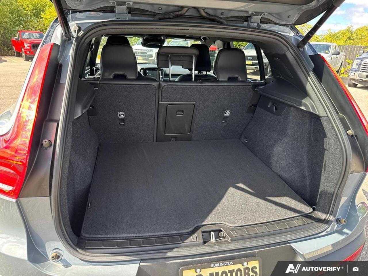 2021 Volvo XC40 T5 R-Design BACKUP CAM   BLUETOOTH   HTD SEATS   K Photo