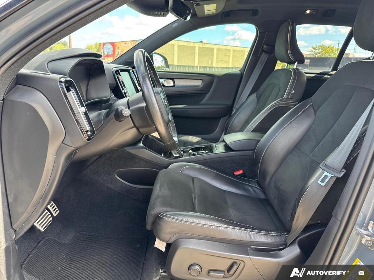 2021 Volvo XC40 T5 R-Design BACKUP CAM   BLUETOOTH   HTD SEATS   K Photo