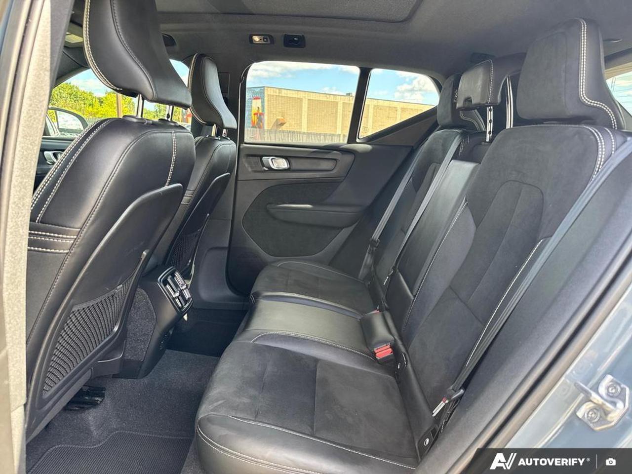 2021 Volvo XC40 T5 R-Design BACKUP CAM   BLUETOOTH   HTD SEATS   K Photo