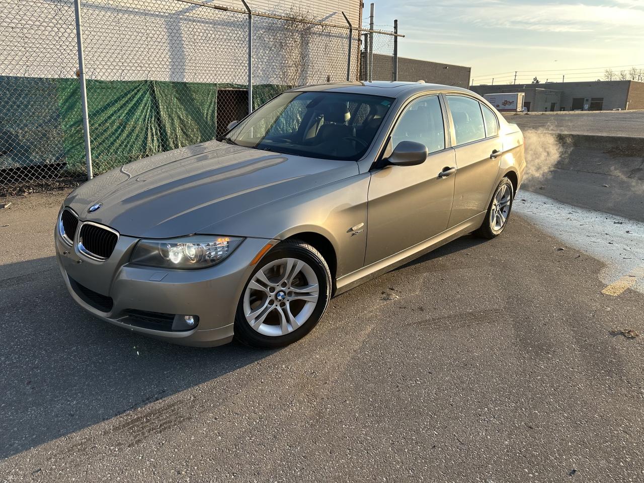 2009 BMW 3 Series 328i X DRIVE PREM PACK HTD SEATS SUNROOF FINANCING Photo2