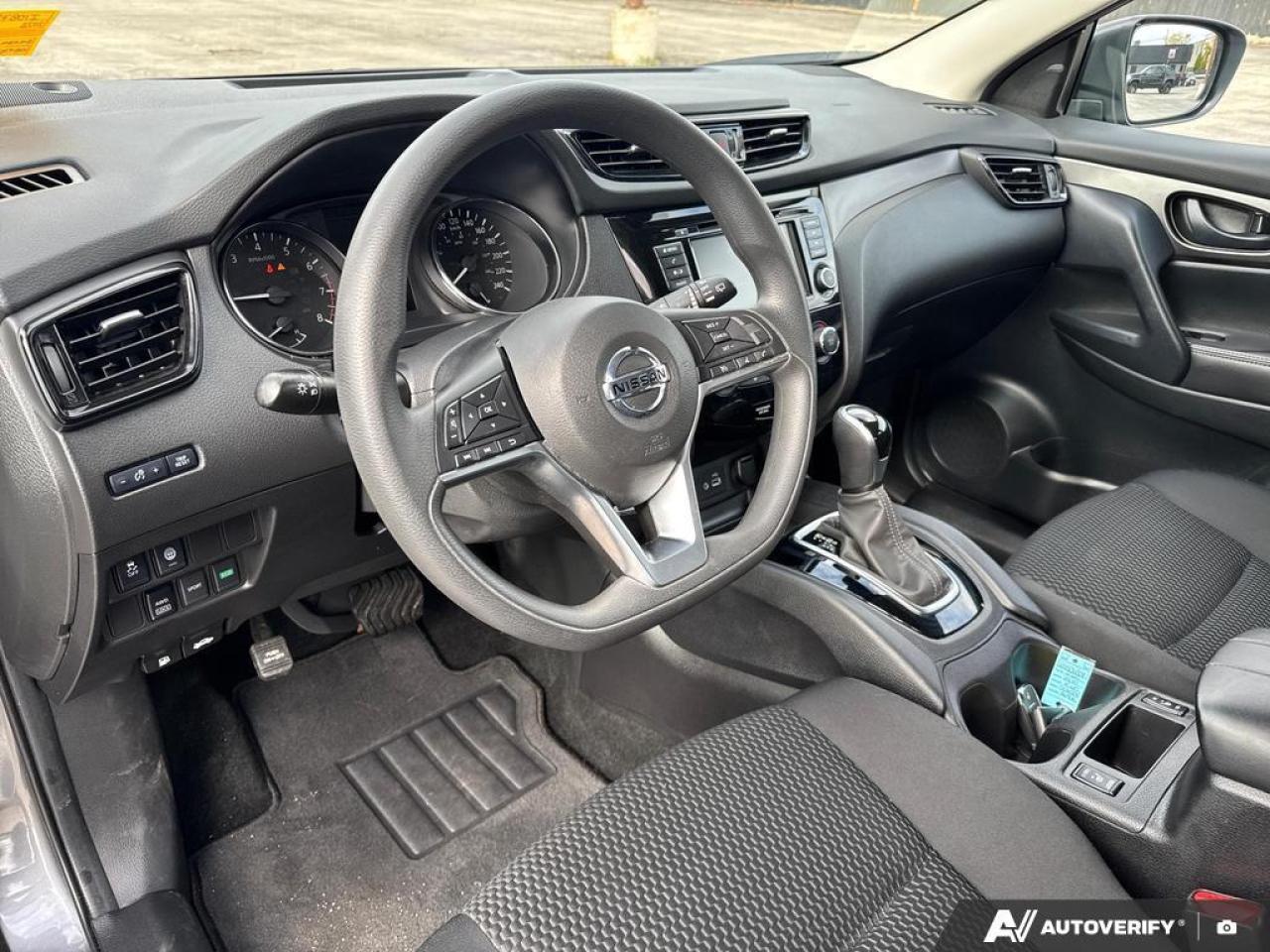 2023 Nissan Qashqai S BACKUP CAM   BLUETOOTH   HTD SEATS   KEYLESS ENT Photo