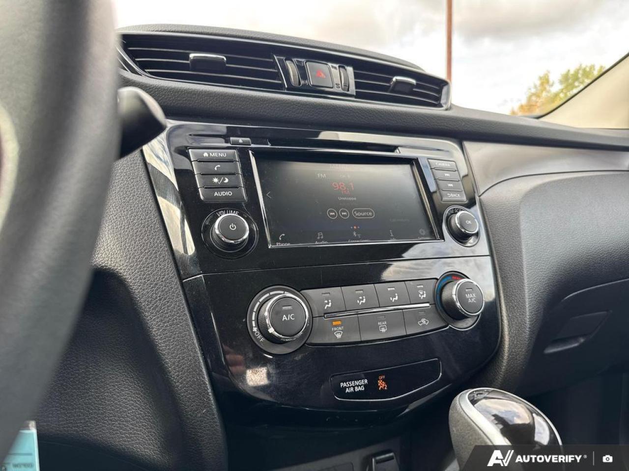 2023 Nissan Qashqai S BACKUP CAM   BLUETOOTH   HTD SEATS   KEYLESS ENT Photo