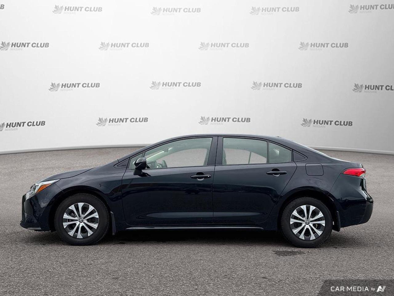 2023 Toyota Corolla Hybrid LE Photo3