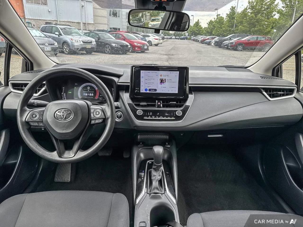 2023 Toyota Corolla Hybrid LE Photo