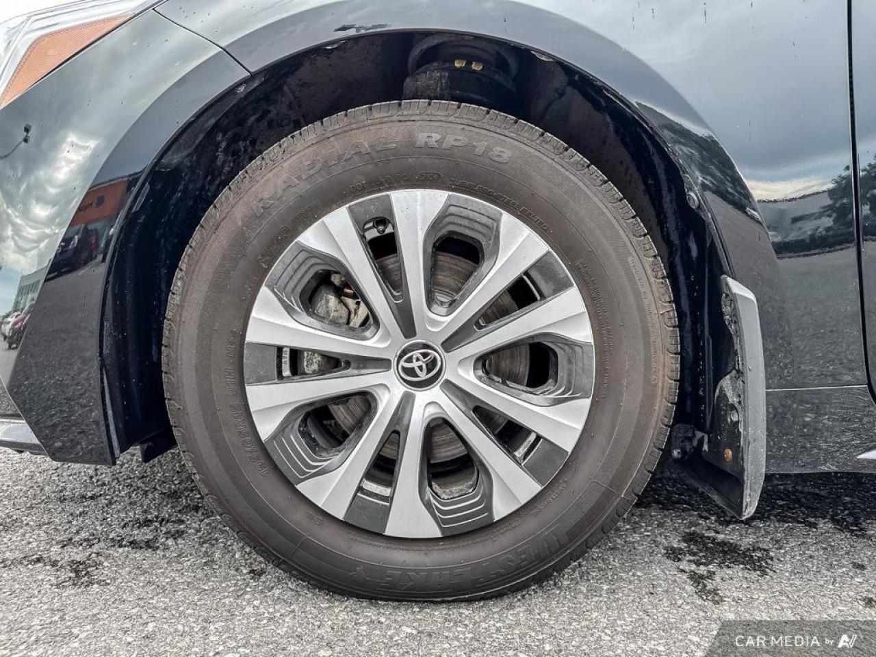 2023 Toyota Corolla Hybrid LE Photo