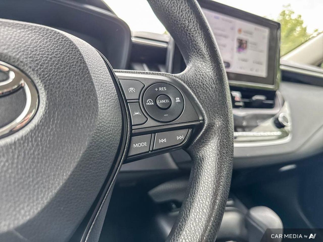 2023 Toyota Corolla Hybrid LE Photo