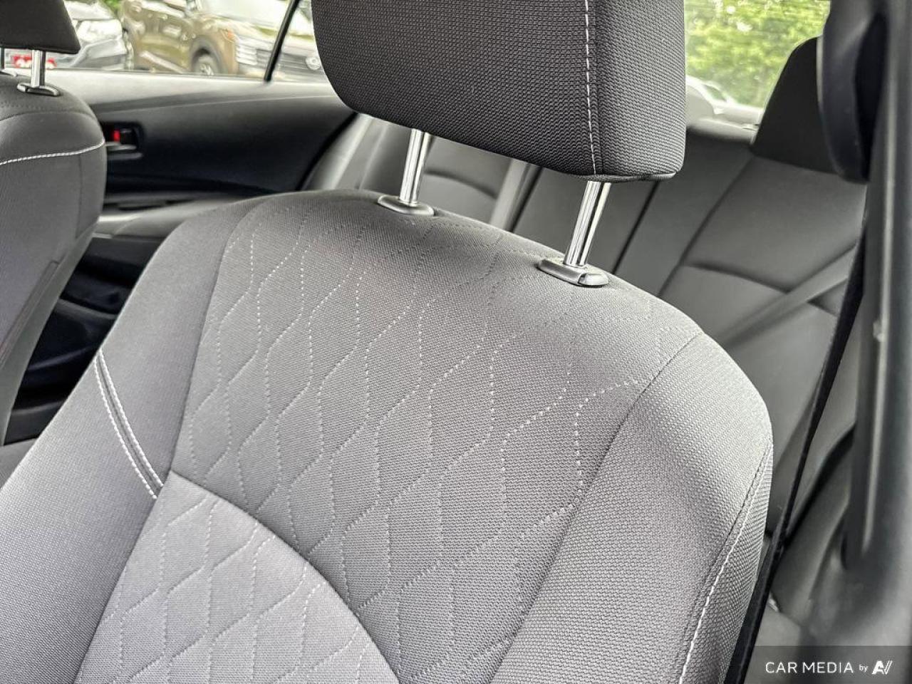 2023 Toyota Corolla Hybrid LE Photo