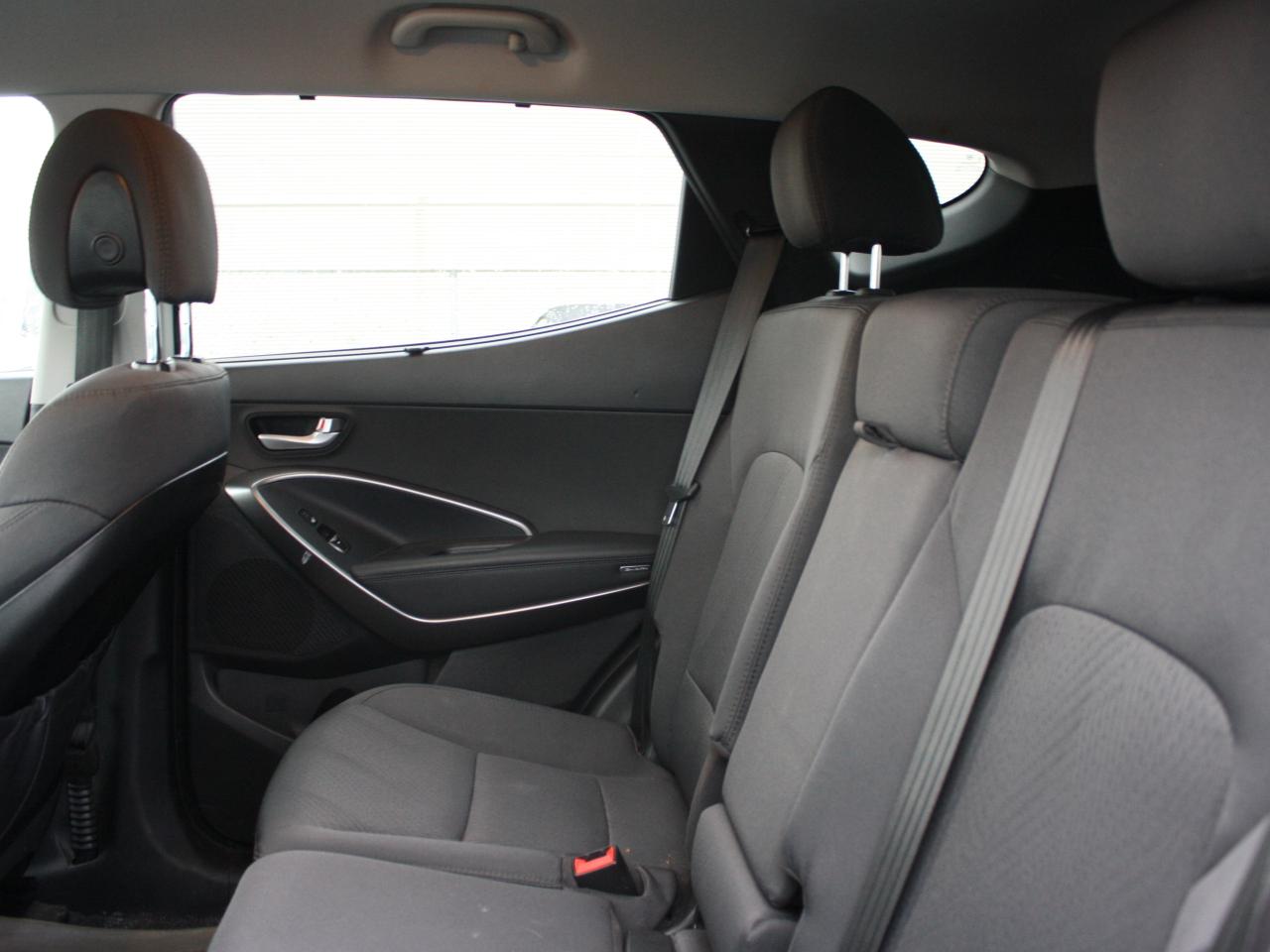 2018 Hyundai Santa Fe Sport 2.4 Premium / Heated Seats / Blind Spot / Camera Photo