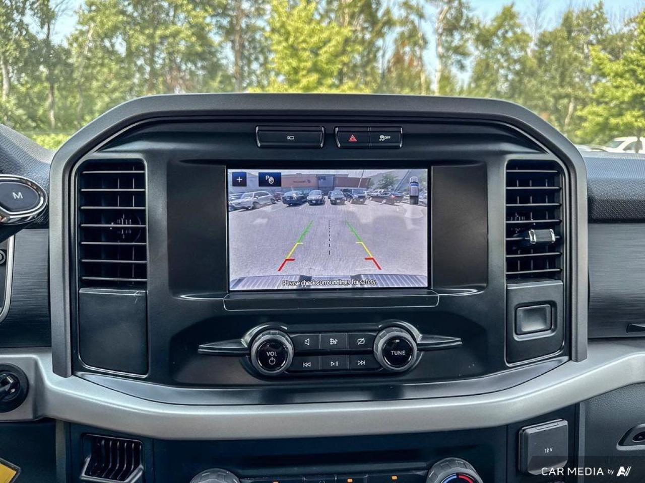 2022 Ford F-150 XLT Photo