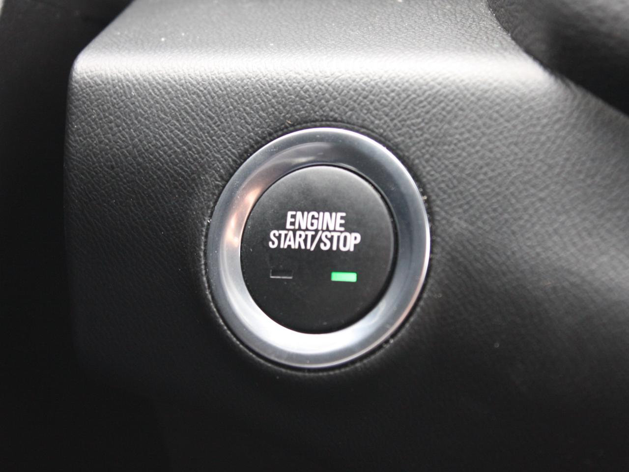 2024 GMC Terrain SLE AWD / Heated Seats / Power Tailgate / Nav Photo