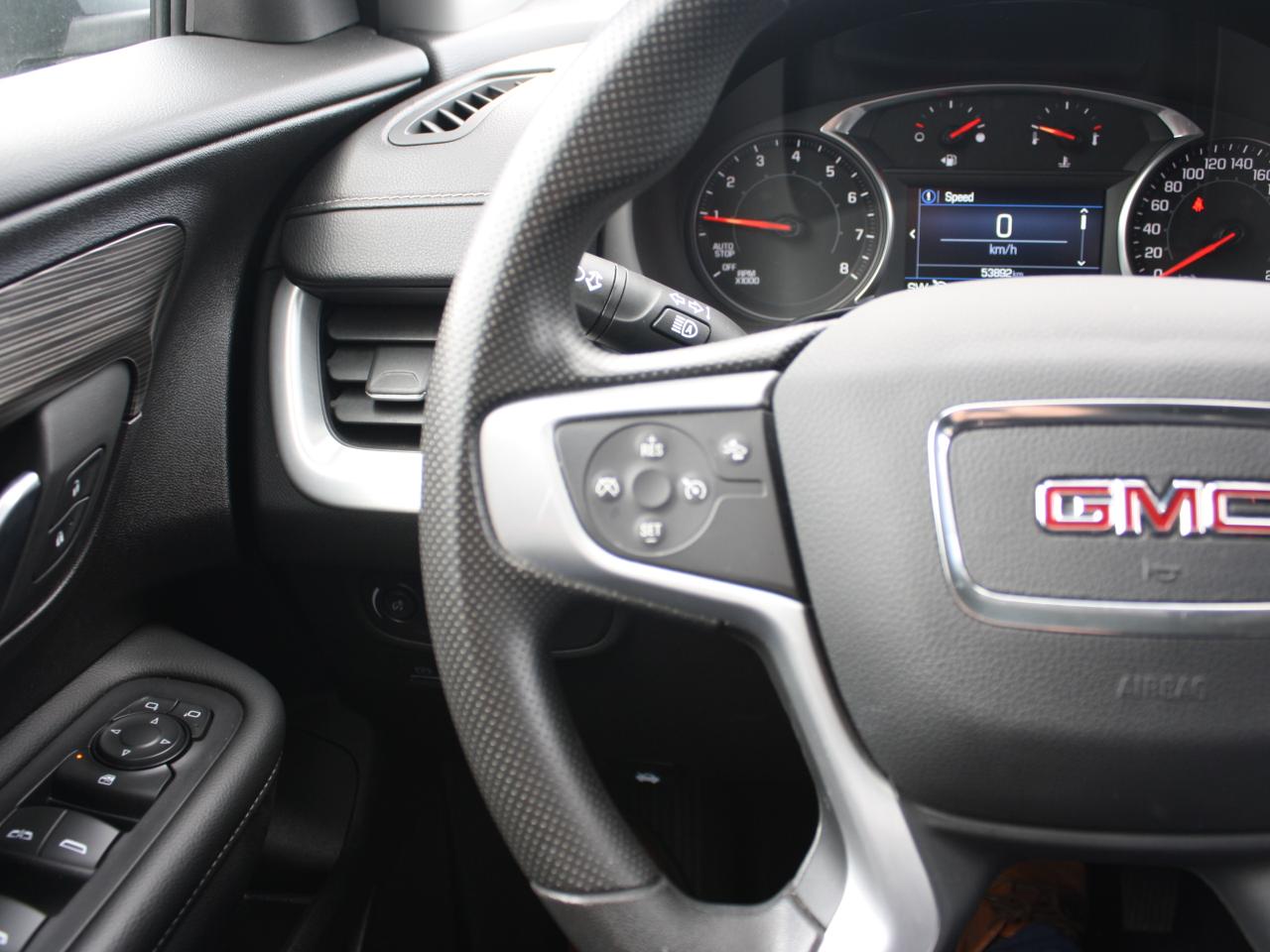 2024 GMC Terrain SLE AWD / Heated Seats / Power Tailgate / Nav Photo