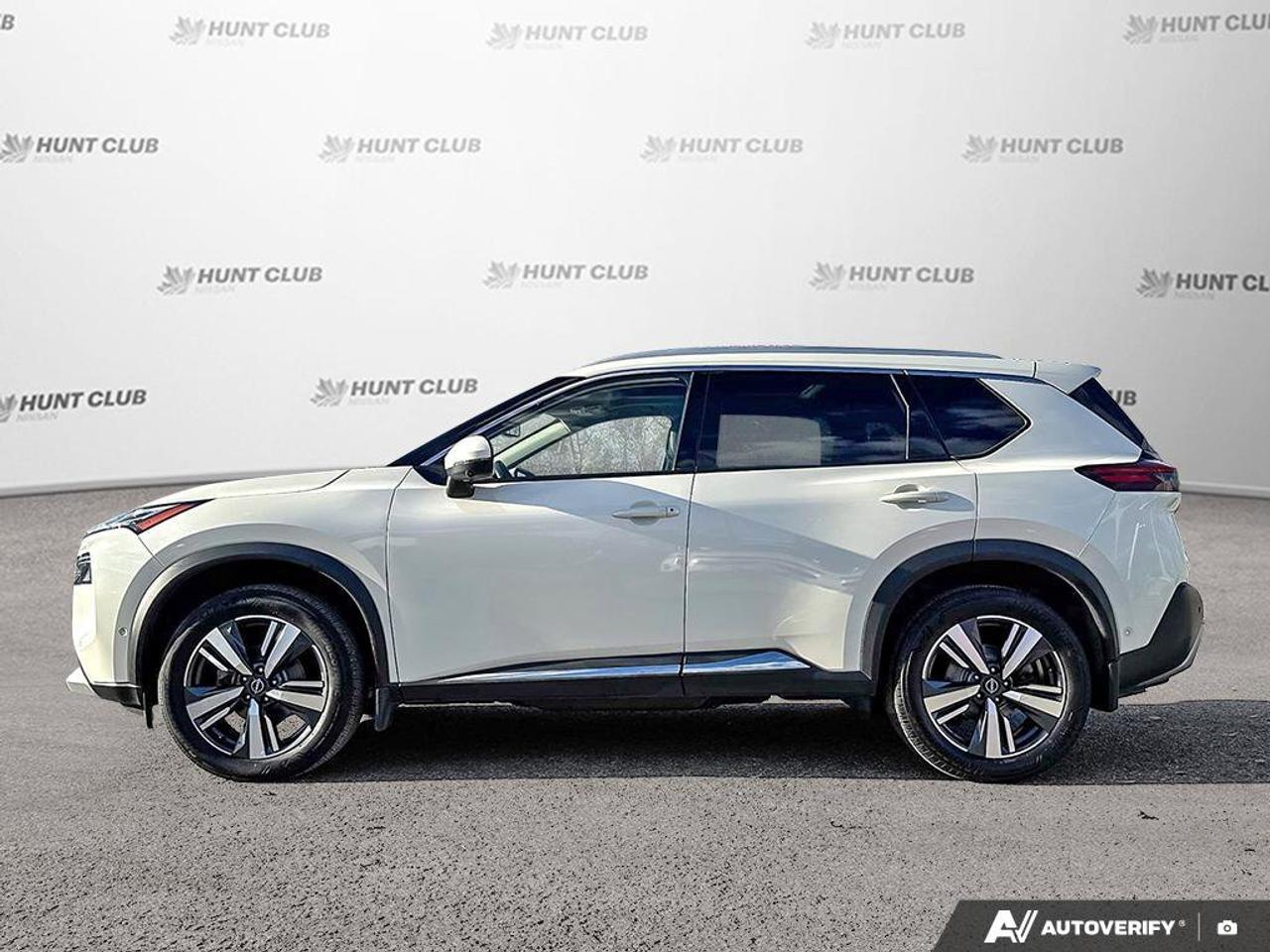 2023 Nissan Rogue Platinum   Navigation   Moonroof   Heated Seats Photo2