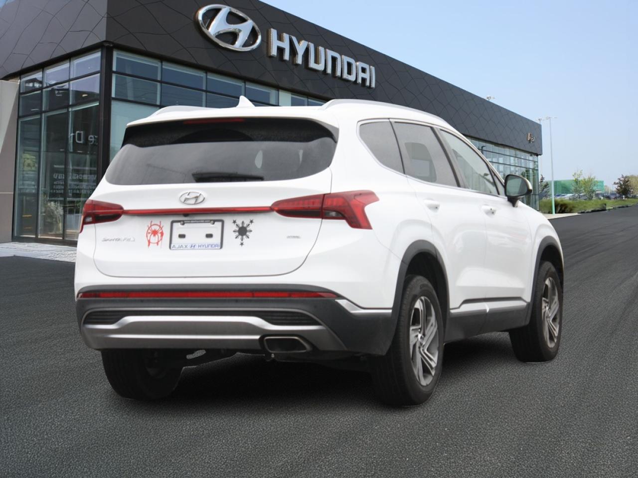 2023 Hyundai Santa Fe Preferred AWD / Heated Seats / Blind Spot / Camera Photo