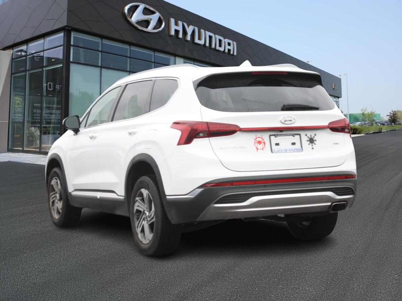 2023 Hyundai Santa Fe Preferred AWD / Heated Seats / Blind Spot / Camera Photo