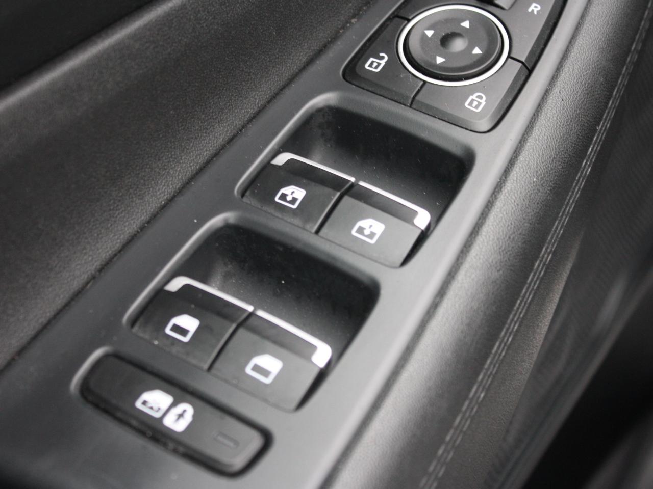 2023 Hyundai Santa Fe Preferred AWD / Heated Seats / Blind Spot / Camera Photo