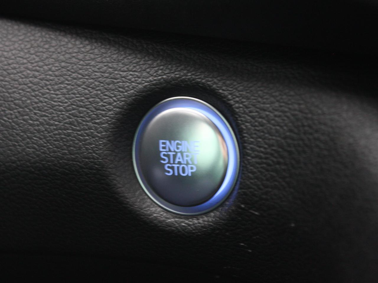 2023 Hyundai Santa Fe Preferred AWD / Heated Seats / Blind Spot / Camera Photo