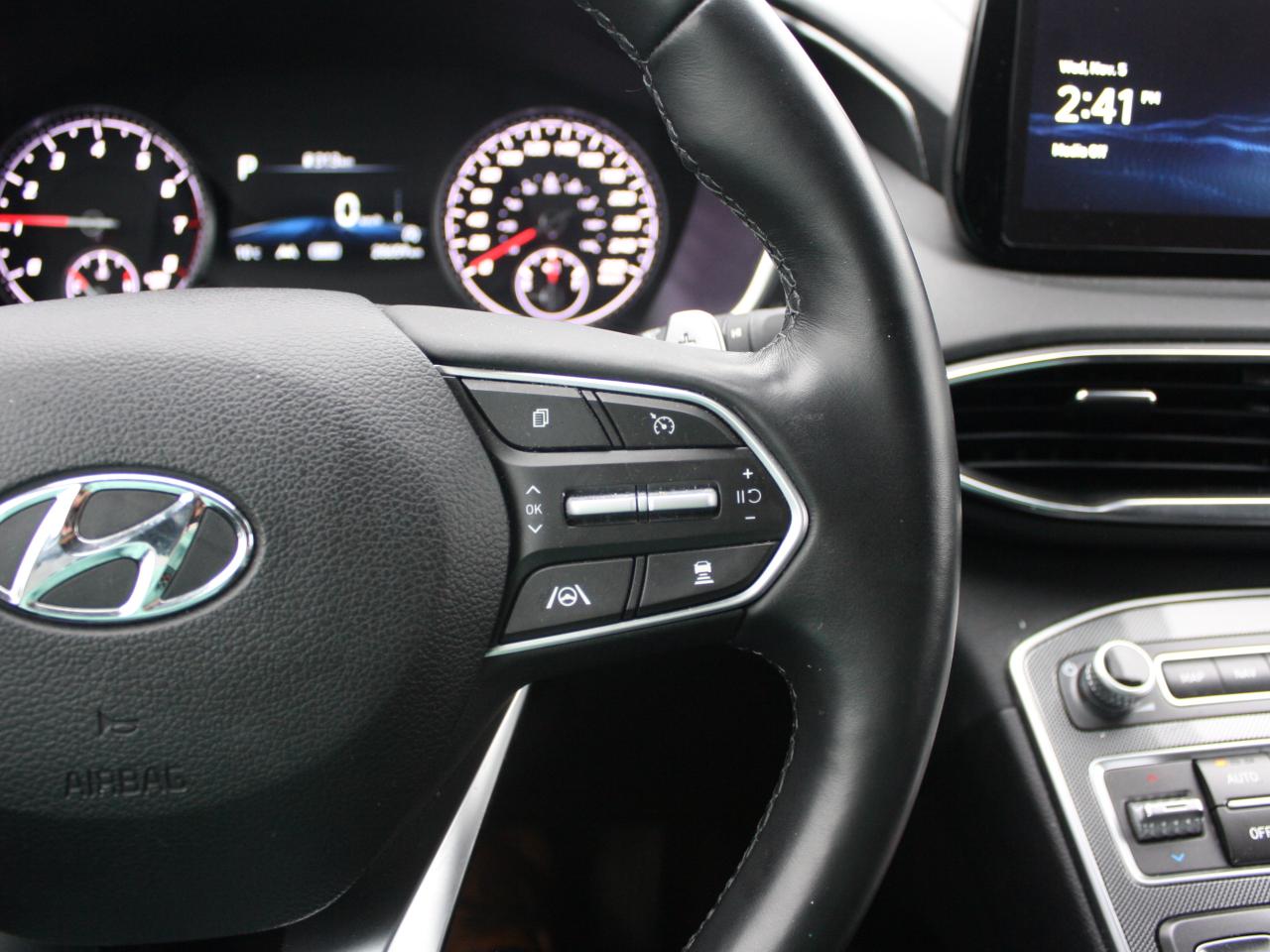 2023 Hyundai Santa Fe Preferred AWD / Heated Seats / Blind Spot / Camera Photo