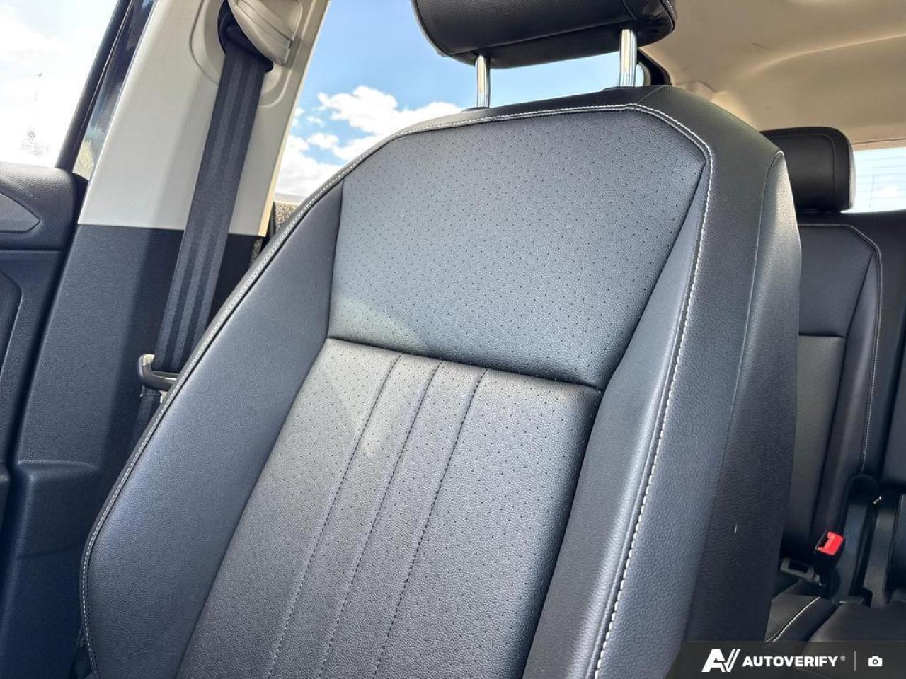 2022 Volkswagen Tiguan Comfortline BACKUP CAM   BLUETOOTH   HTD SEATS   K Photo