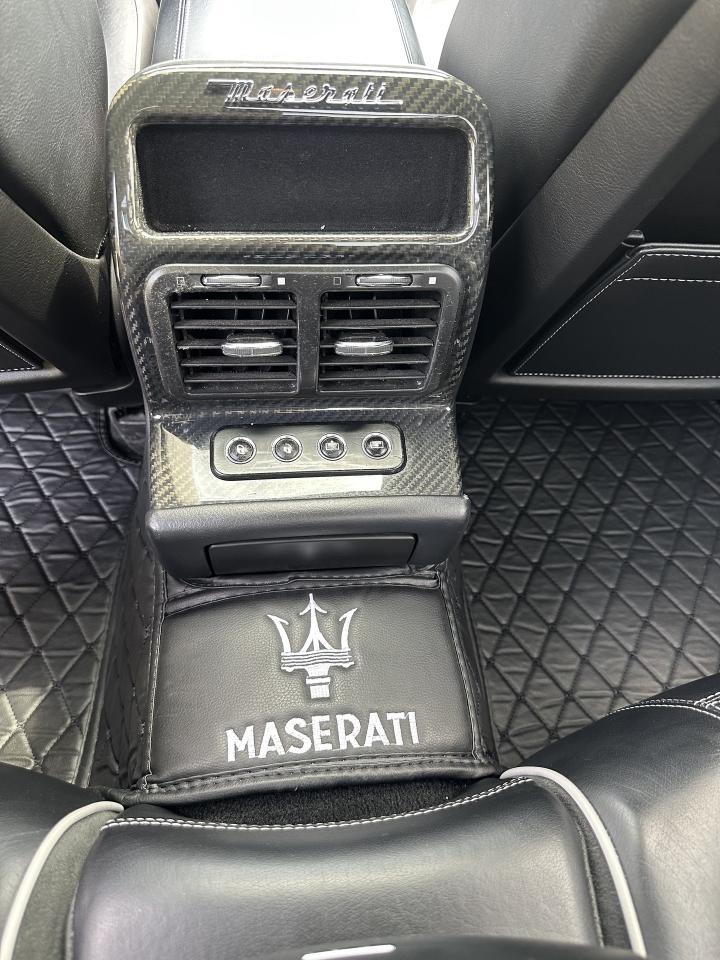 2006 Maserati Quattroporte SPORTS GT LOW KM NO ACCIDENTS DLR SERVICED Photo