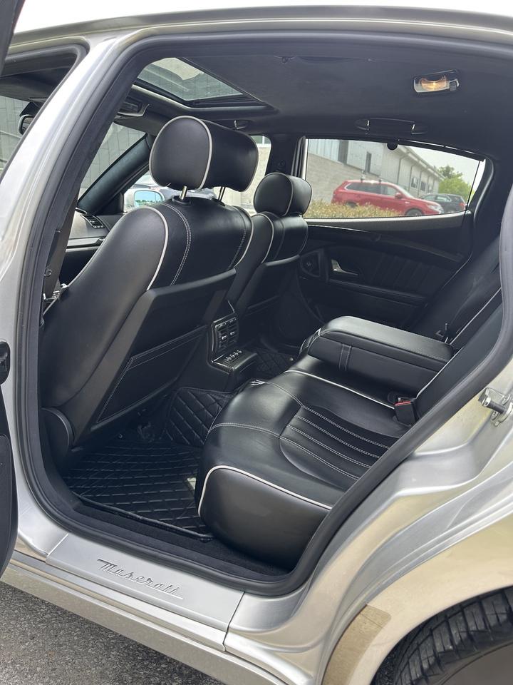 2006 Maserati Quattroporte SPORTS GT PENDING DEAL PENDING DEAL Photo