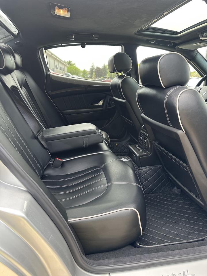 2006 Maserati Quattroporte SPORTS GT PENDING DEAL PENDING DEAL Photo