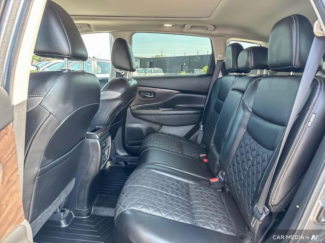 2021 Nissan Murano Platinum BACKUP CAM   BLUETOOTH   HTD & CLD LTHR S Photo