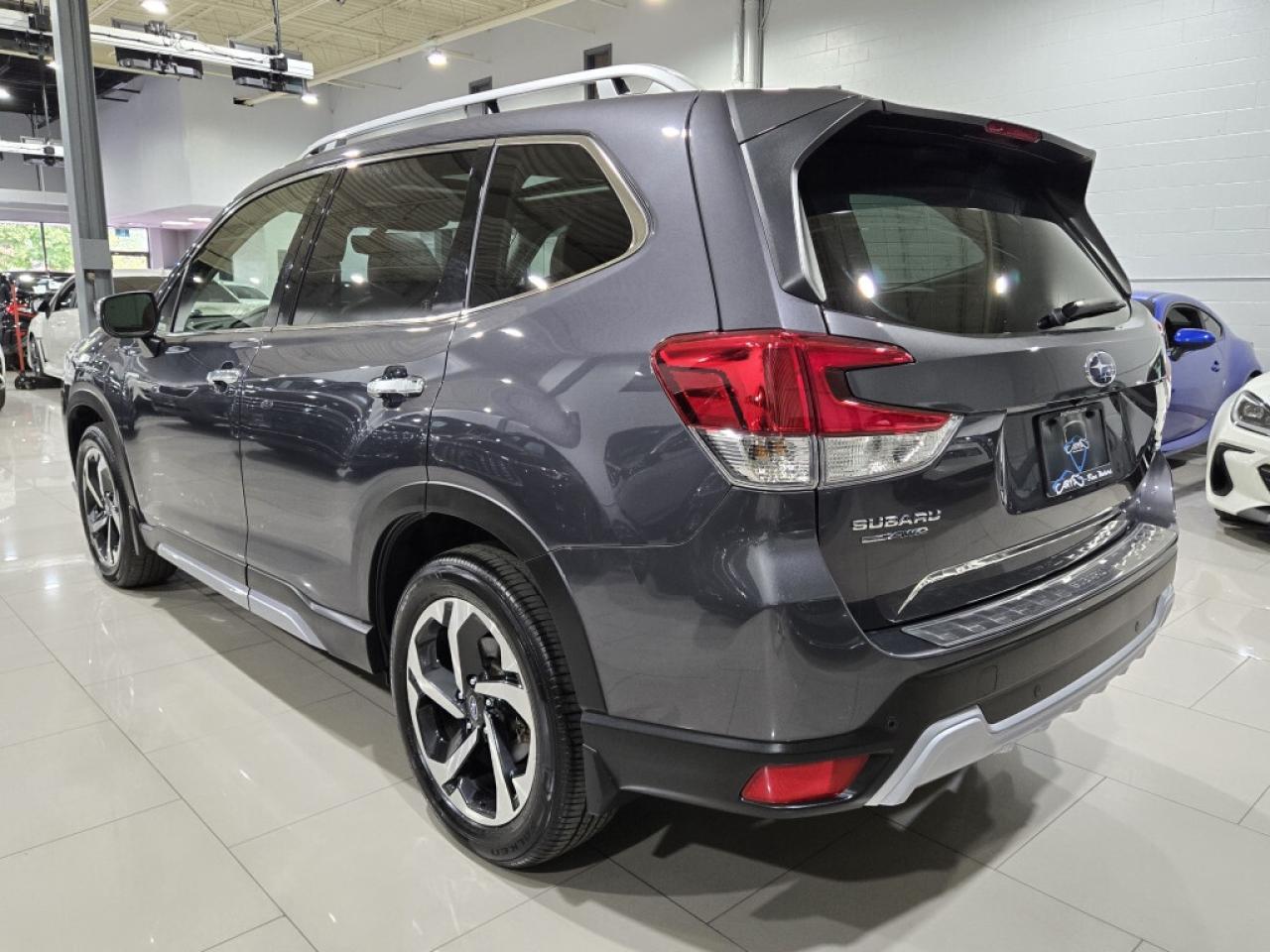 2023 Subaru Forester Premier W/Eyesight AWD No Accident Two Tone Leathe Photo