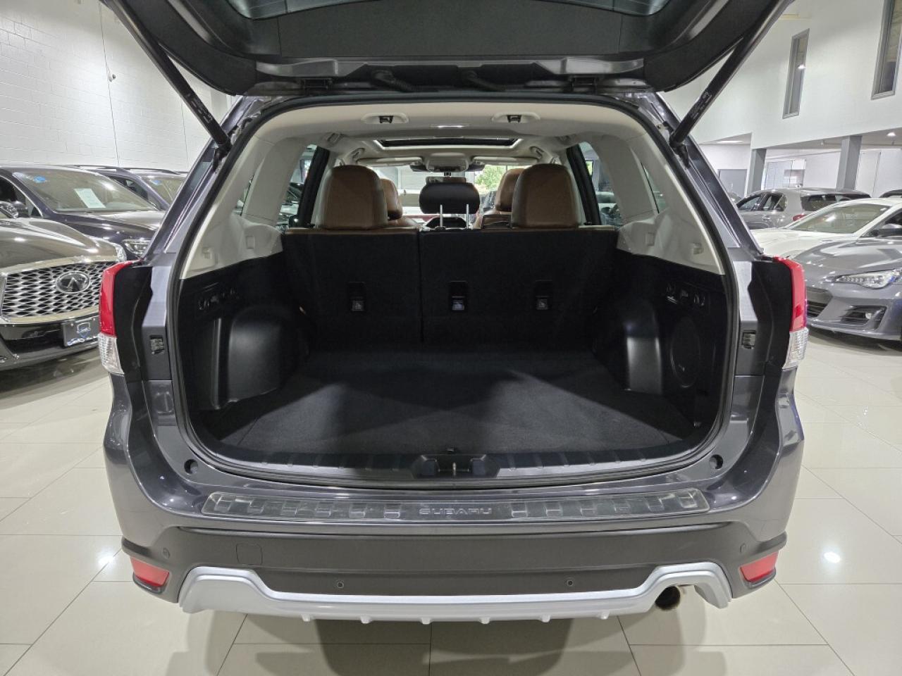 2023 Subaru Forester Premier W/Eyesight AWD No Accident Two Tone Leathe Photo