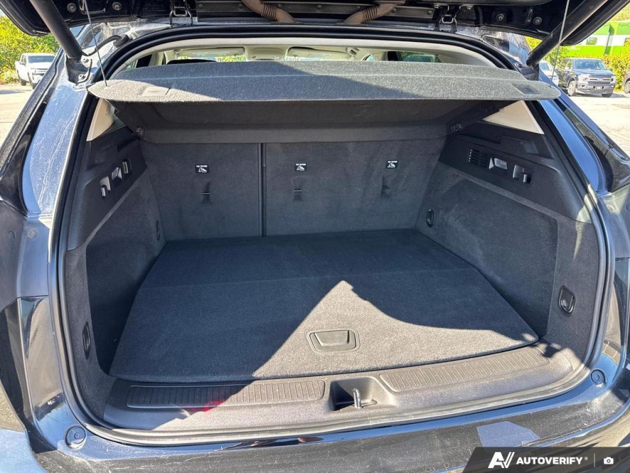 2022 Buick Envision Essence BACKUP CAM   BLUETOOTH   HTD LTHR SEATS Photo