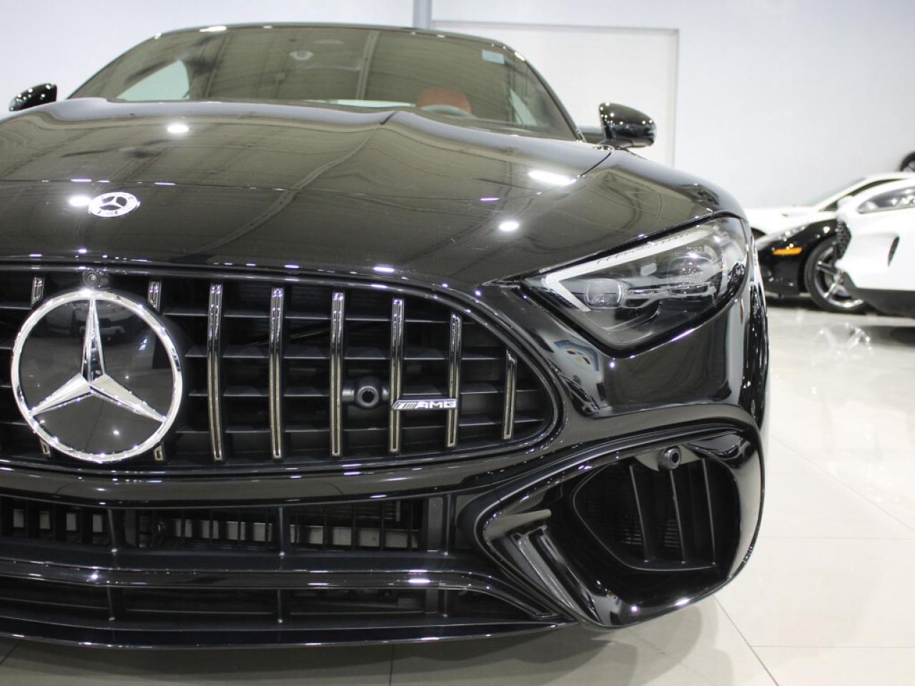 2022 Mercedes-Benz SL63 AMG ONE OWNER NO ACCIDENT NO LUXURY TAX Photo