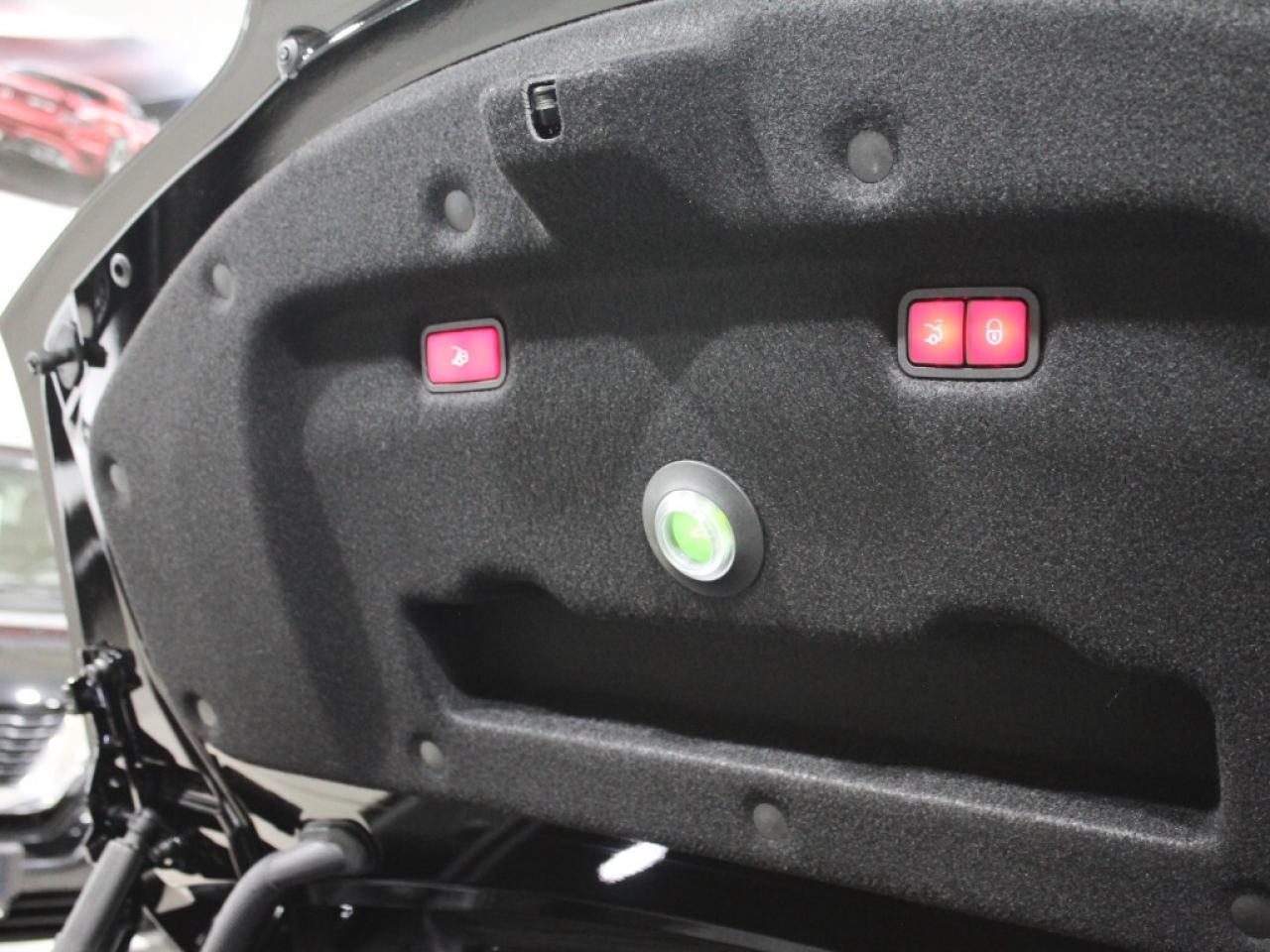 2022 Mercedes-Benz SL63 AMG ONE OWNER NO ACCIDENT NO LUXURY TAX Photo