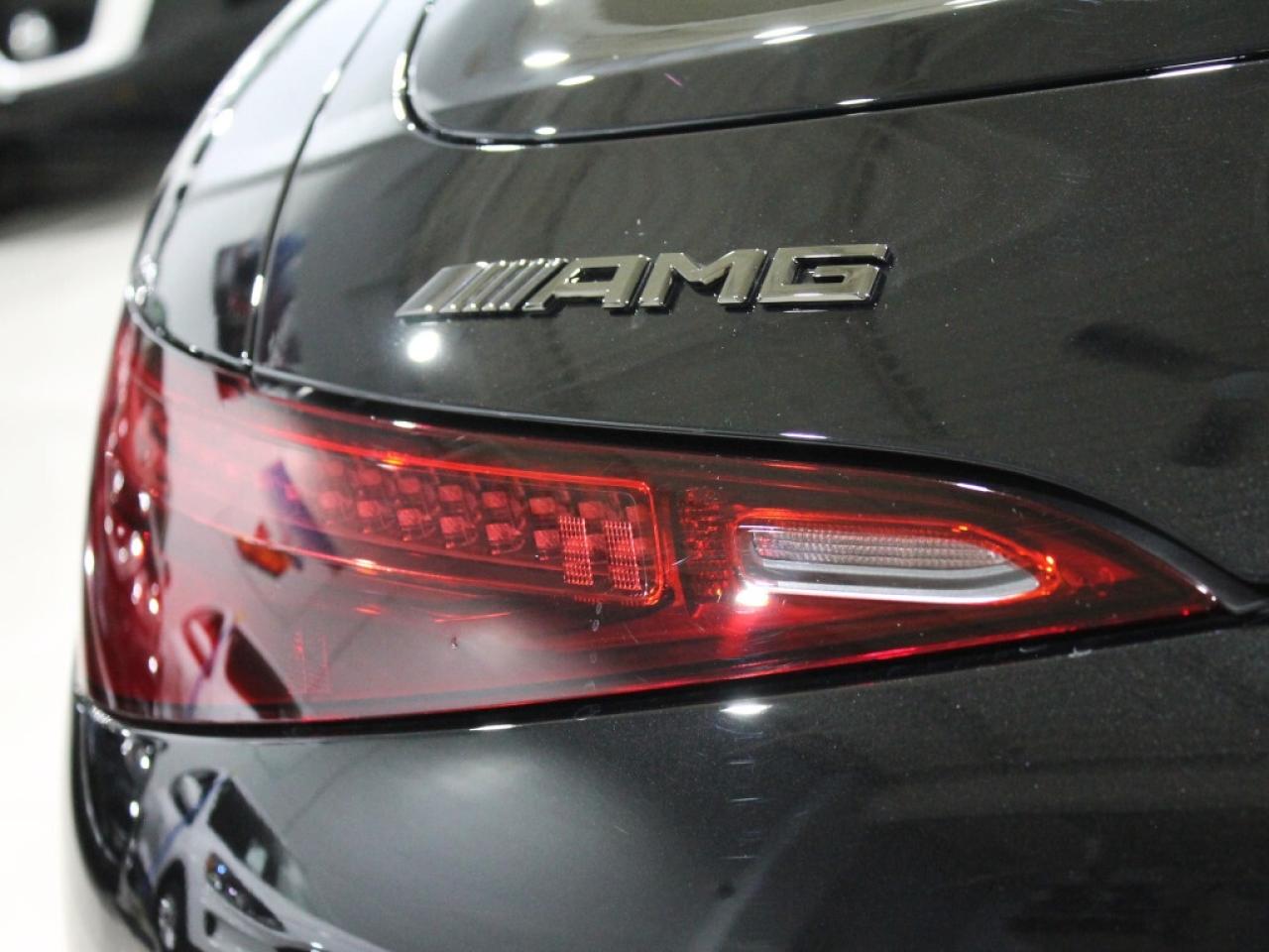 2022 Mercedes-Benz SL63 AMG ONE OWNER NO ACCIDENT NO LUXURY TAX Photo