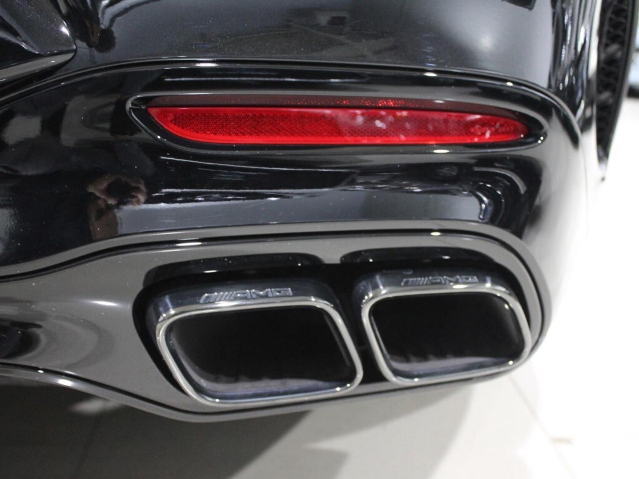 2022 Mercedes-Benz SL63 AMG ONE OWNER NO ACCIDENT NO LUXURY TAX Photo