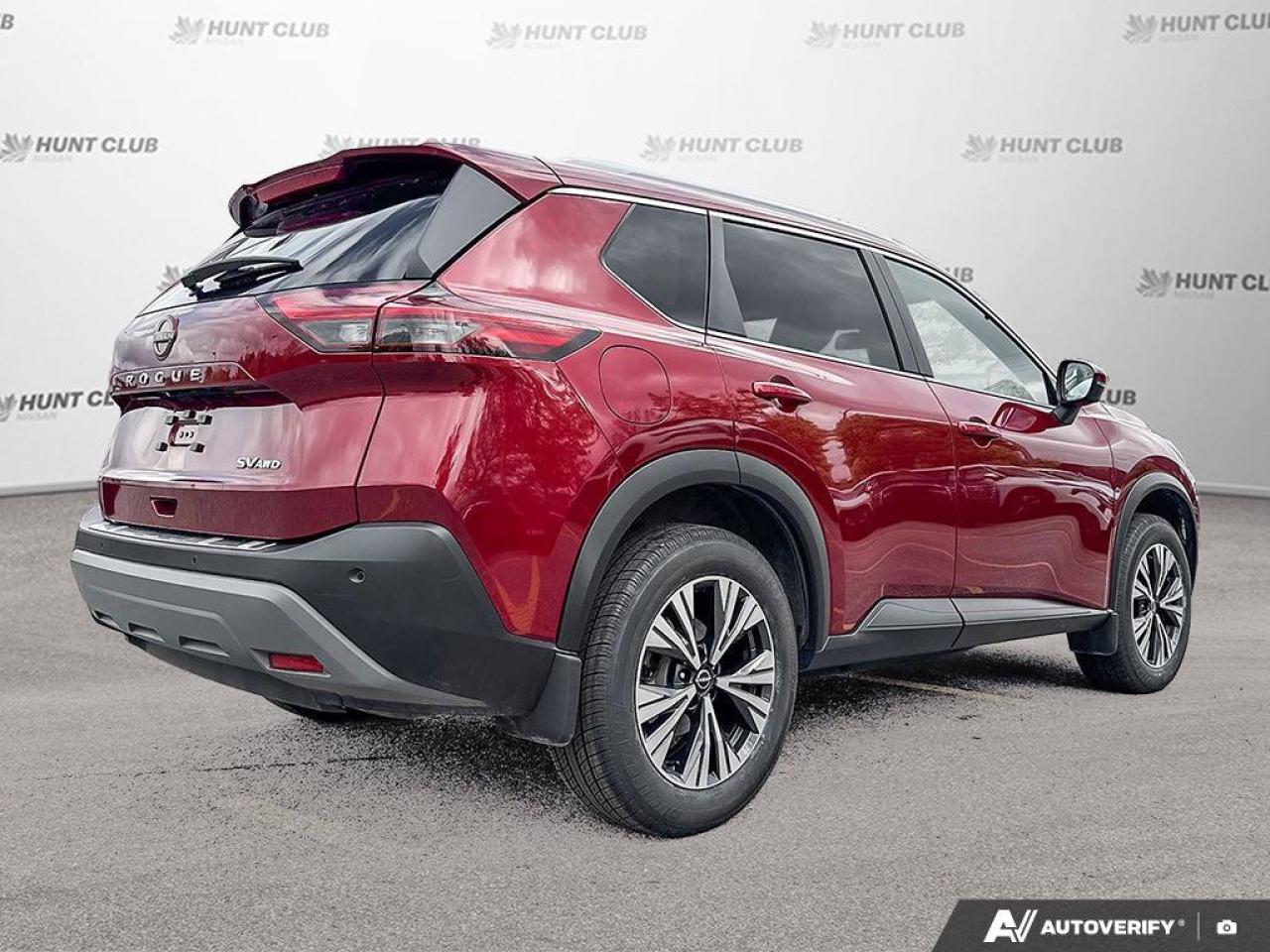 2022 Nissan Rogue SV Photo