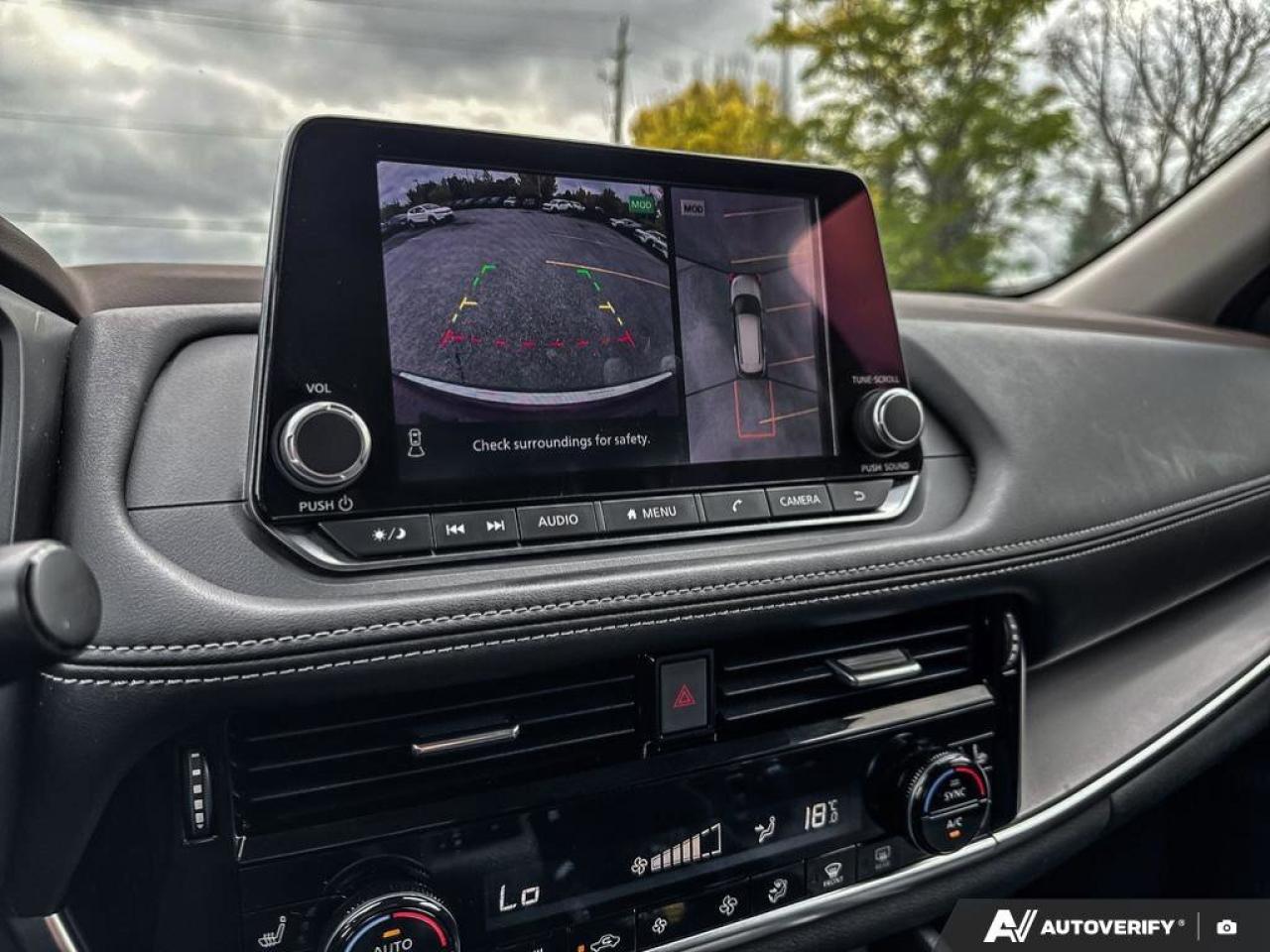 2022 Nissan Rogue SV Photo