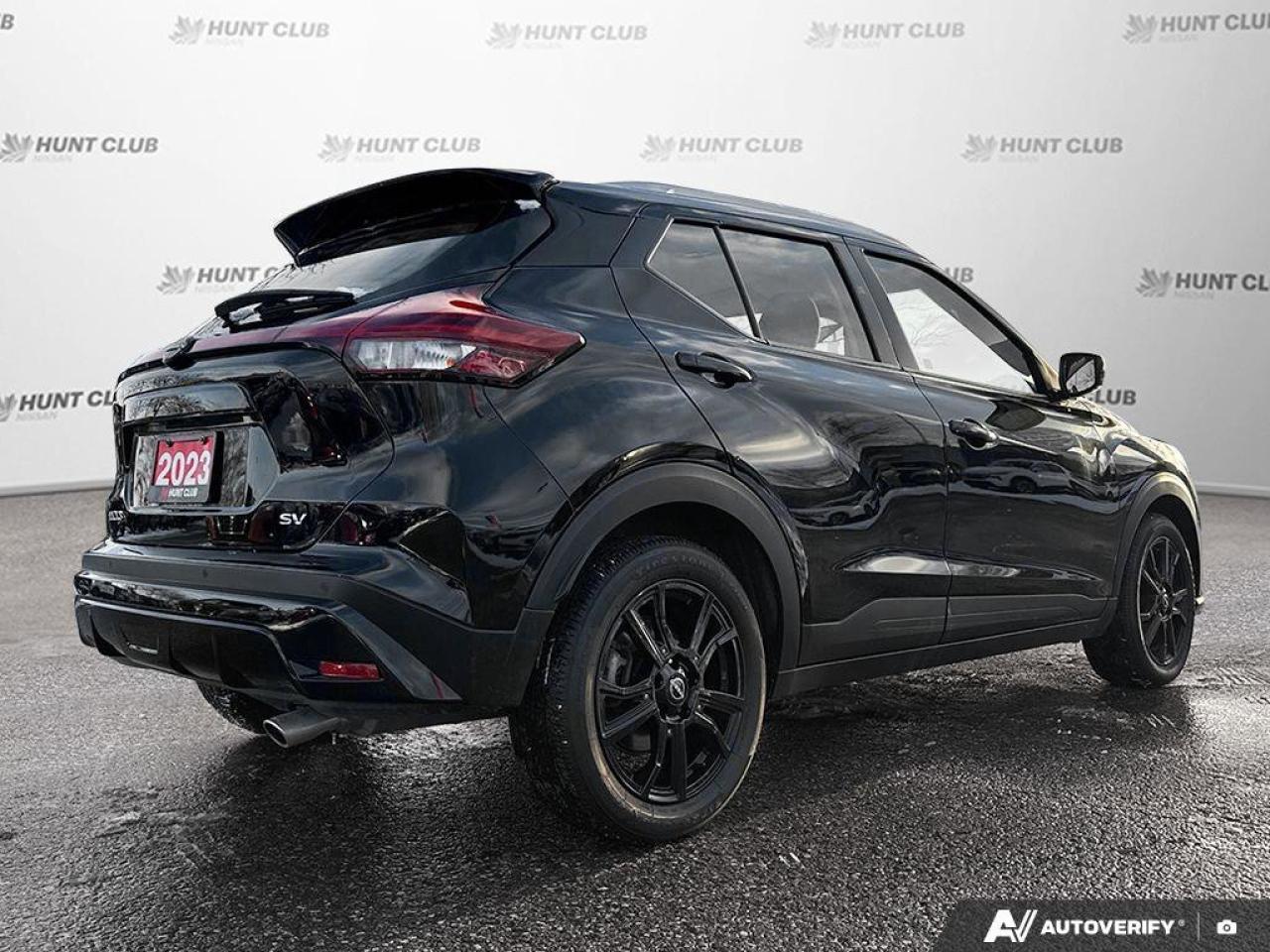 2023 Nissan Kicks SV Photo