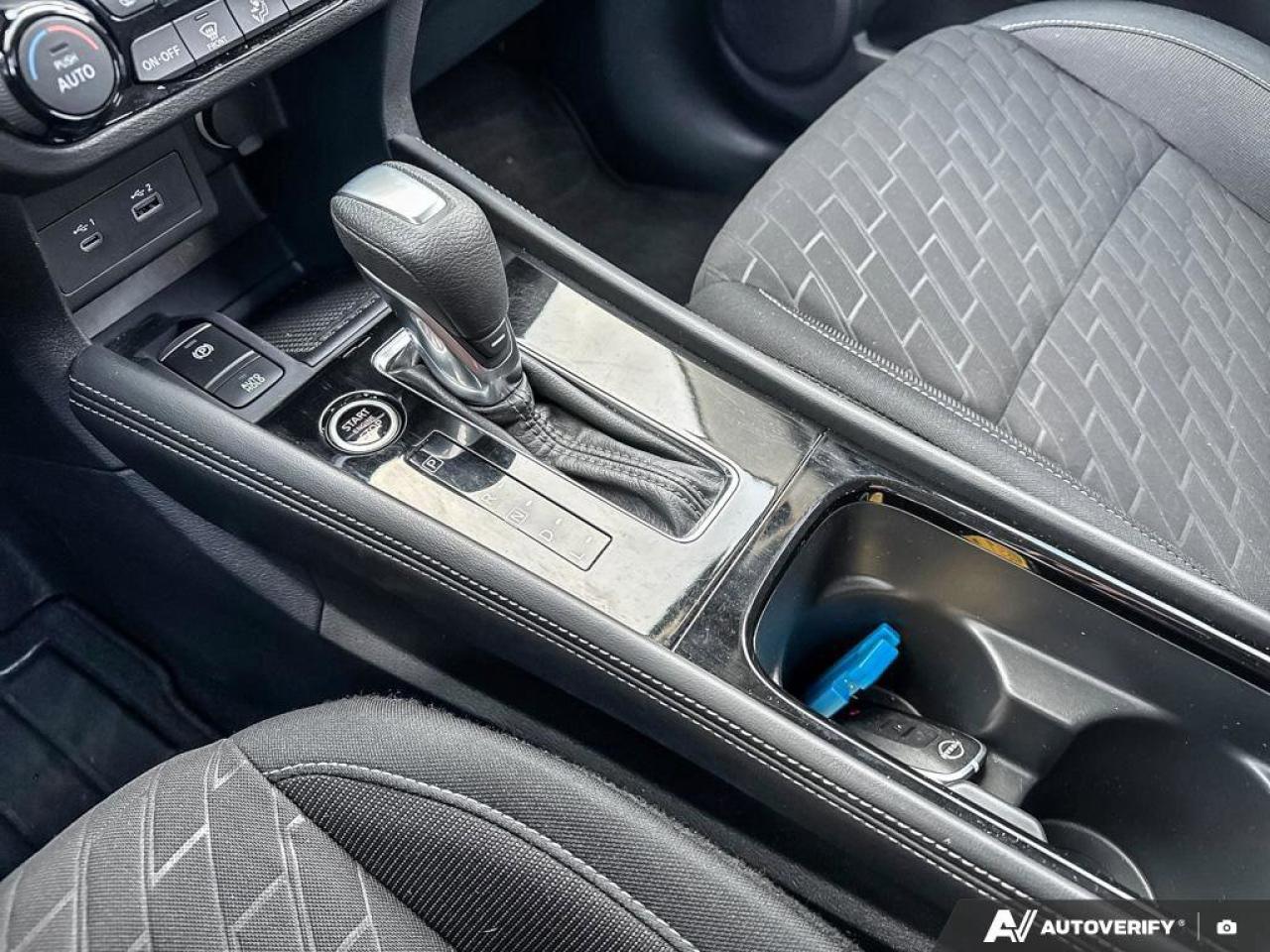 2023 Nissan Kicks SV Photo