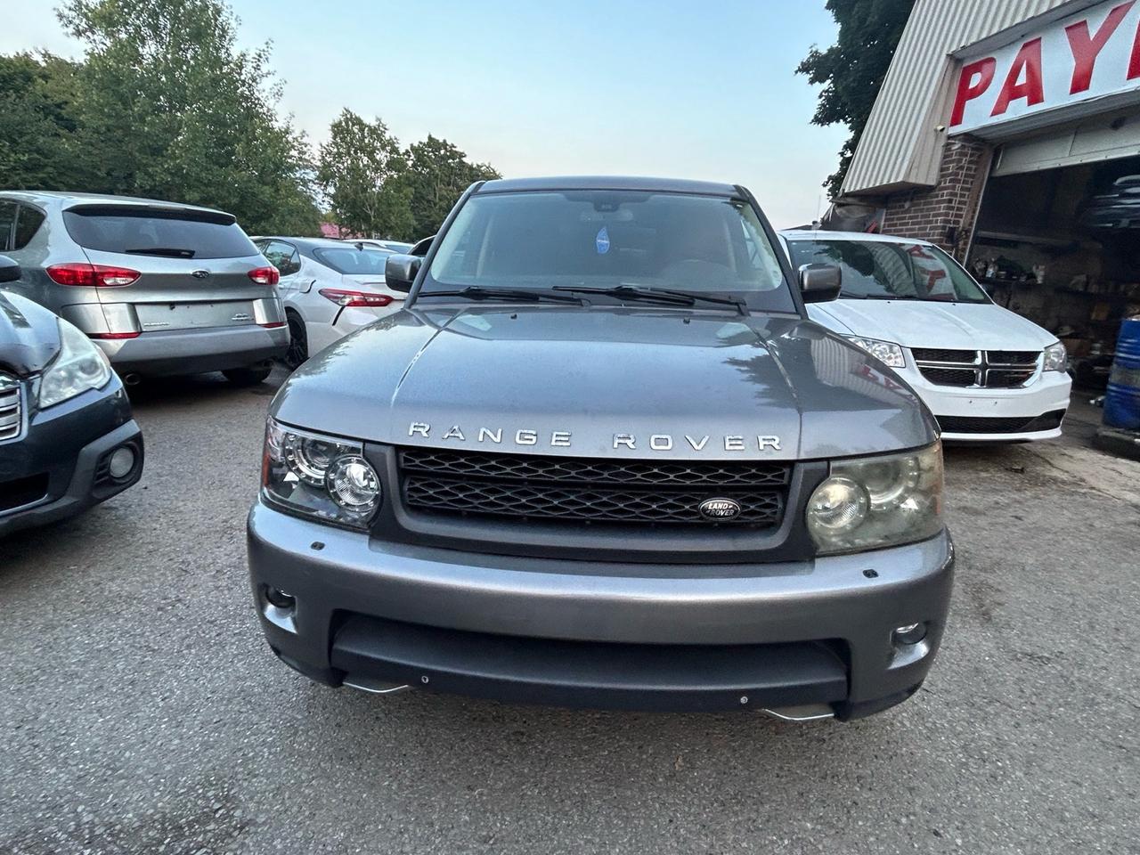 2011 Land Rover Range Rover Sport 4WD 4dr SC Photo5