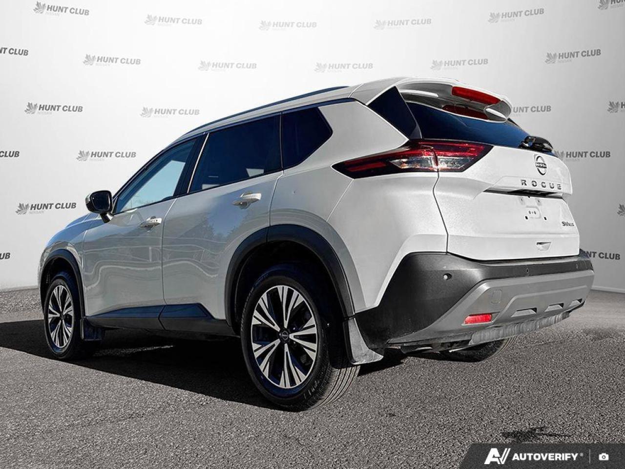 2023 Nissan Rogue SV Photo