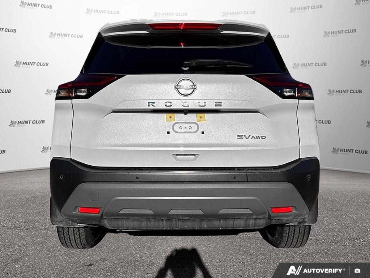 2023 Nissan Rogue SV Photo