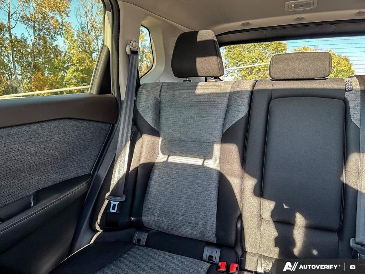 2023 Nissan Rogue SV Photo