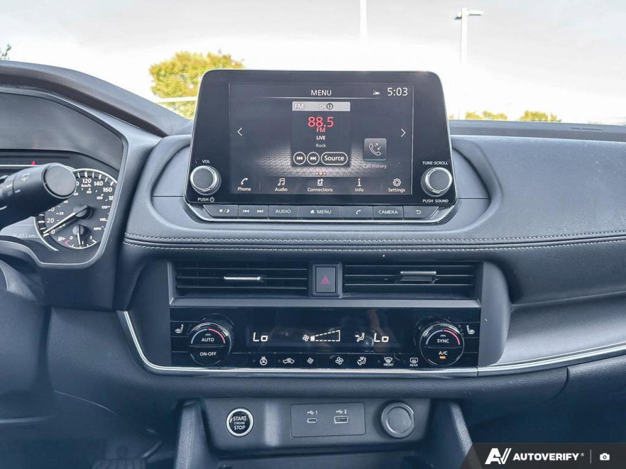 2023 Nissan Rogue SV Photo