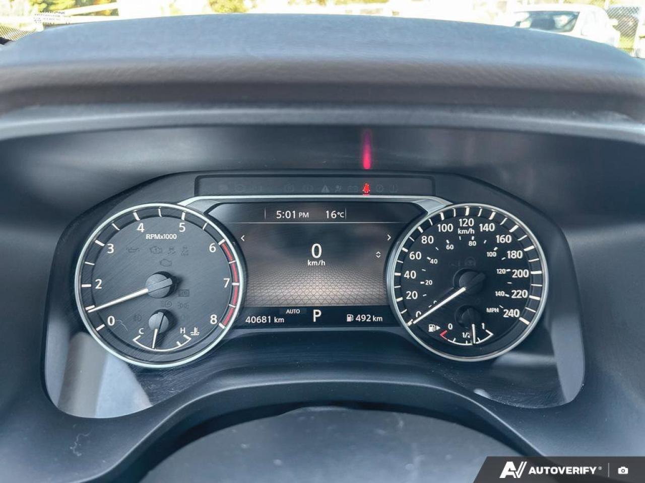 2023 Nissan Rogue SV Photo