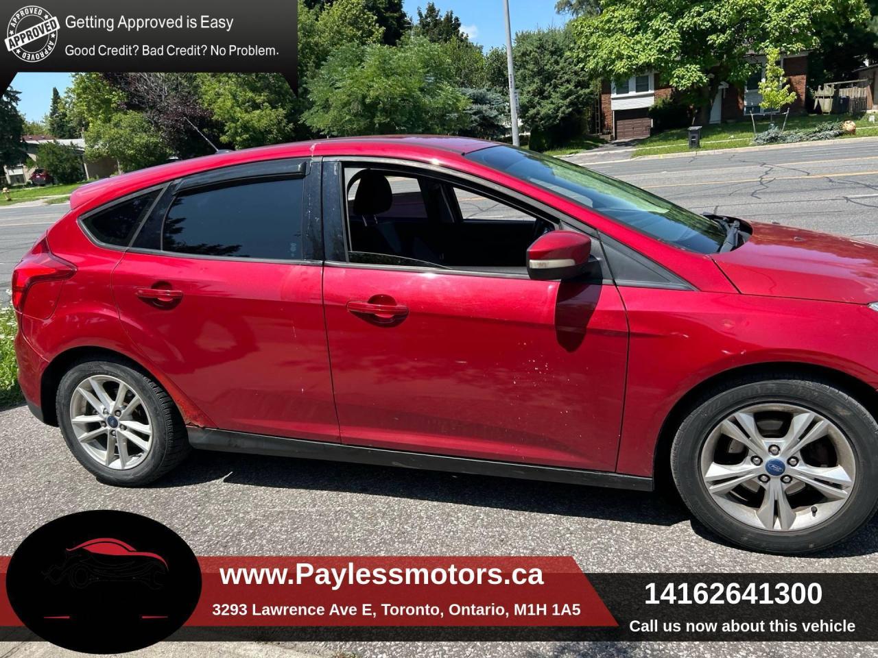2012 Ford Focus 5DR HB SE Photo
