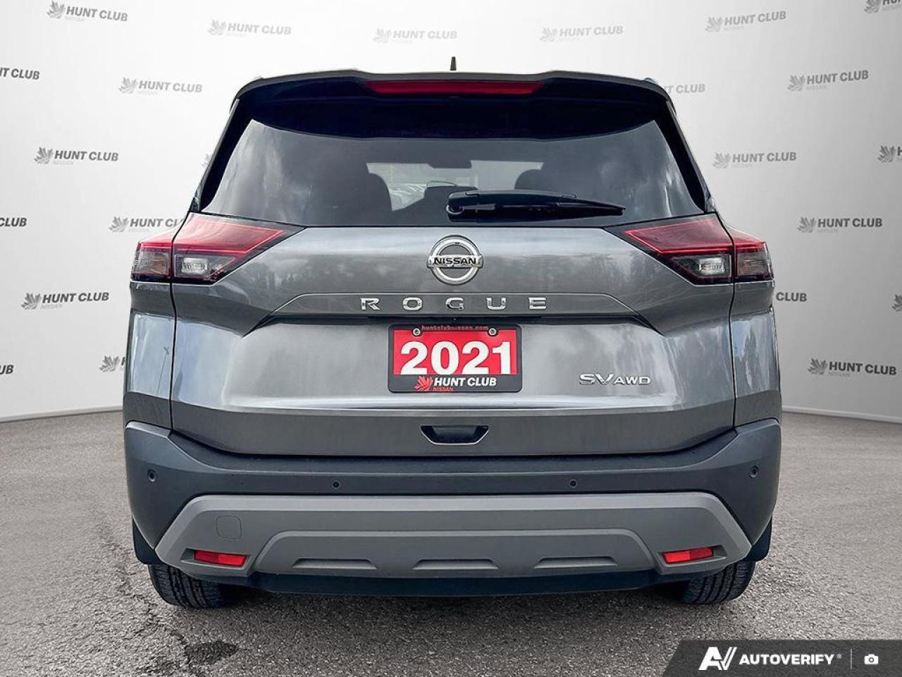 2021 Nissan Rogue SV Photo
