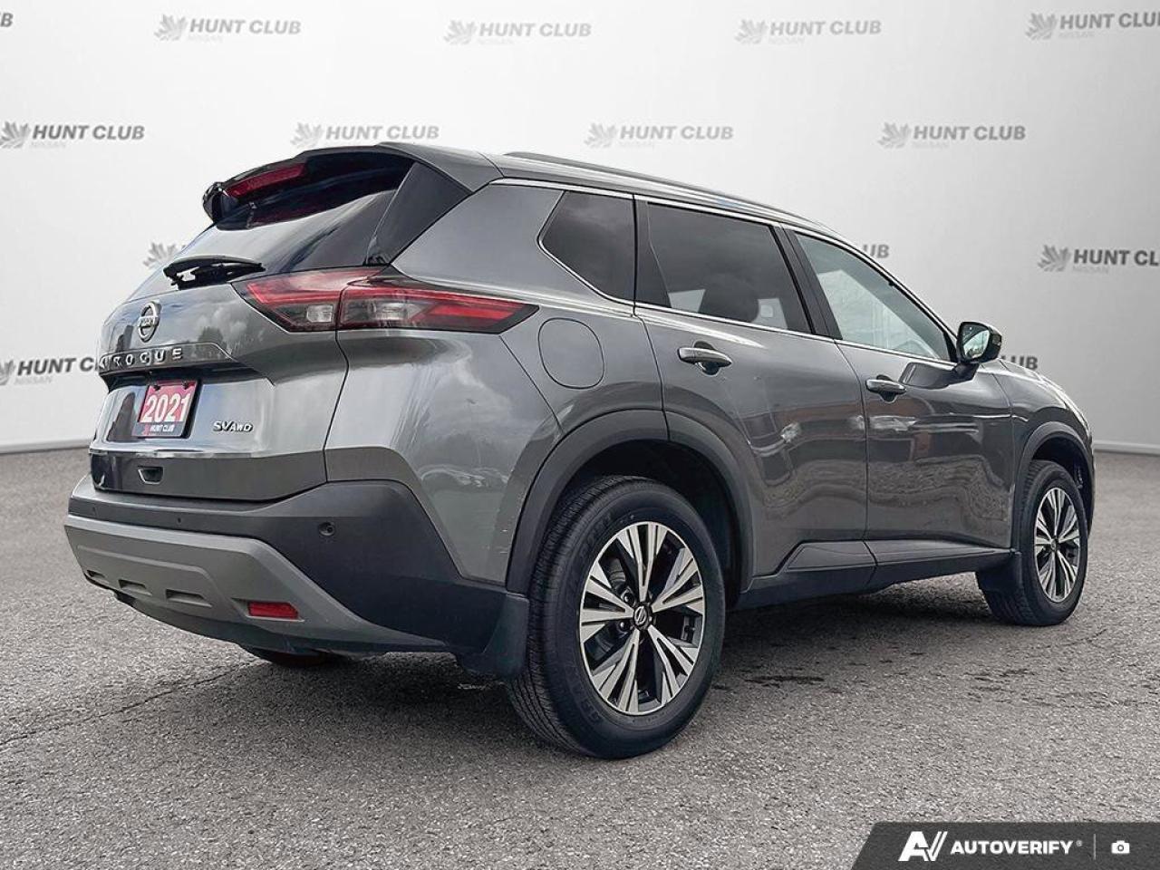 2021 Nissan Rogue SV Photo